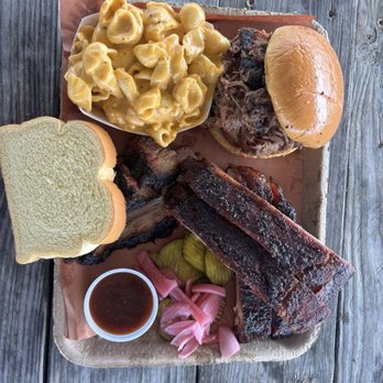 Dampf Good BBQ - Smoked Mac, pulled pork sandwich, spare ribs - Barbeque Near Me - Cary, North Carolina