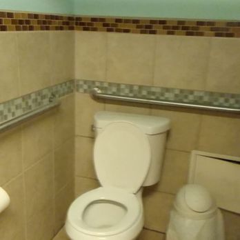 Thai Taste Sushi - Ladies bathroom clean. - Thai Near Me - Rio Rancho, New Mexico