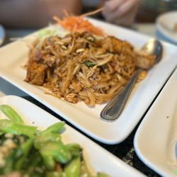 Thai Paradise - Pad Thai with tofu
