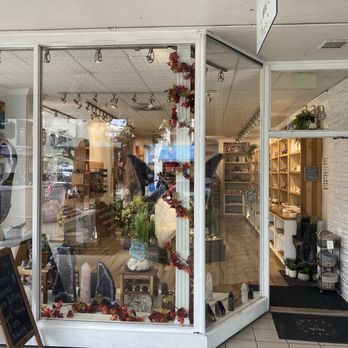 Loving Thyself Rocks - Spiritual Shop Near Me - Winter Park, Florida