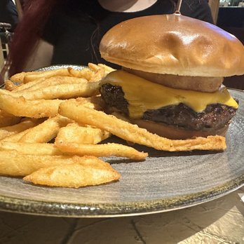 Aurora Bar and Grill - New American Near Me - Girdwood, Alaska