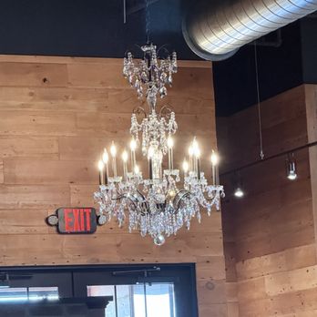 Tommy’s Tavern + Tap - Wine Bars Near Me - Wayne, New Jersey
