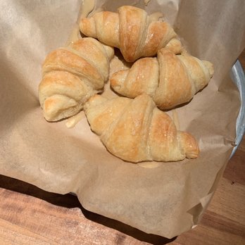 Cheddar's Scratch Kitchen - Honey Butter Croissants (order of 4) - American Near Me - Fayetteville, North Carolina