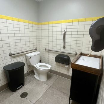 Coco Express - Women's bathroom - Mexican Near Me - Charlotte, North Carolina