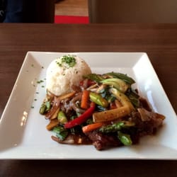 Hylla Cafe og Spiseri - Chinese pepper beef with vegetables!