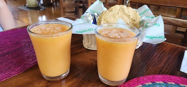 Carmelitas Café by null