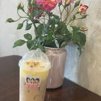 Goc An Vat - Milk tea with torched egg cream? Trà sữa kem trứng nướng - Bubble Tea Near Me - Westminster, California