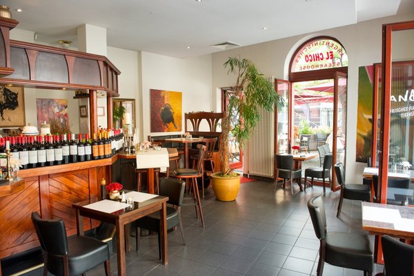 Steakhaus El Chico by null