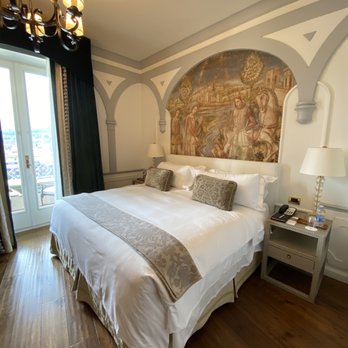 The St. Regis Florence - Deluxe Suite, King - Hotels Near Me - Florence, FI The St. Regis Florence - Deluxe Suite, King - Hotels Near Me - Florence, FI