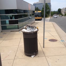 Reston Town Center Transit Station - Need to empty trash can 6/15