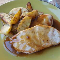 Cal Bisbe - Gebackenes Hühnchen in Thymiansoße