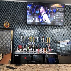 Awesome errs on tap and great selection of wines.