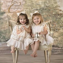 Laura Cantrell Photography - Sisters, best friends forever!