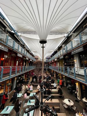 Kingly Court by null