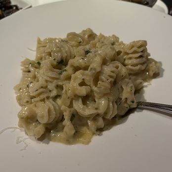 Vito's Chop House - Alfredo pasta was outstanding! - Italian Near Me - Orlando, Florida Vito's Chop House - Alfredo pasta was outstanding! - Italian Near Me - Orlando, Florida