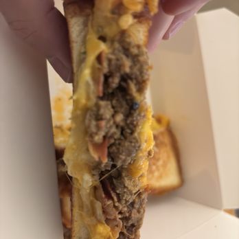 Aloha Melt Waikiki - Bacon patty melt - Sandwiches Near Me - Honolulu, Hawaii