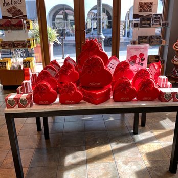 Ethel M Chocolates - Valentines at Ethel M's Town Square Mall, Las Vegas!! - Chocolatiers & Shops Near Me - Las Vegas, Nevada