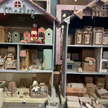 Leon & Lulu - I want everything in these houses FOR ME! A grown adult! - Furniture Stores Near Me - Clawson, Michigan
