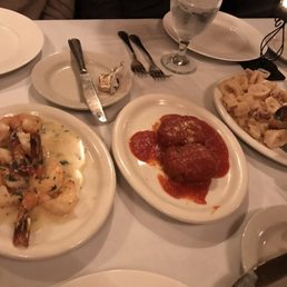Shrimp scampi, mozzarella and calamari Shrimp scampi, mozzarella and calamari