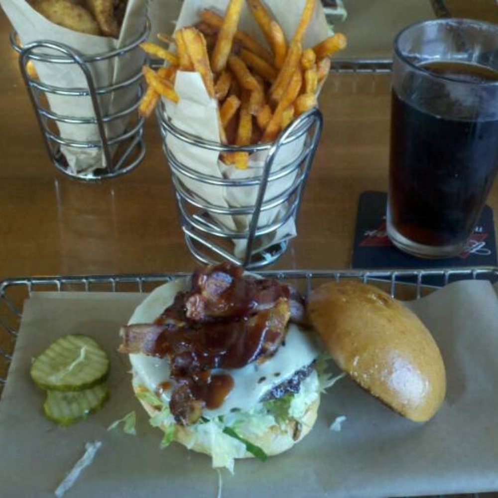 Hook Burger - Burgers Near Me - Oxnard, California Hook Burger - Burgers Near Me - Oxnard, California