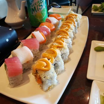 Oshi Sushi & Sake - Spicy salmon and rainbow roll - Sushi Bars Near Me - Atlantic City, New Jersey
