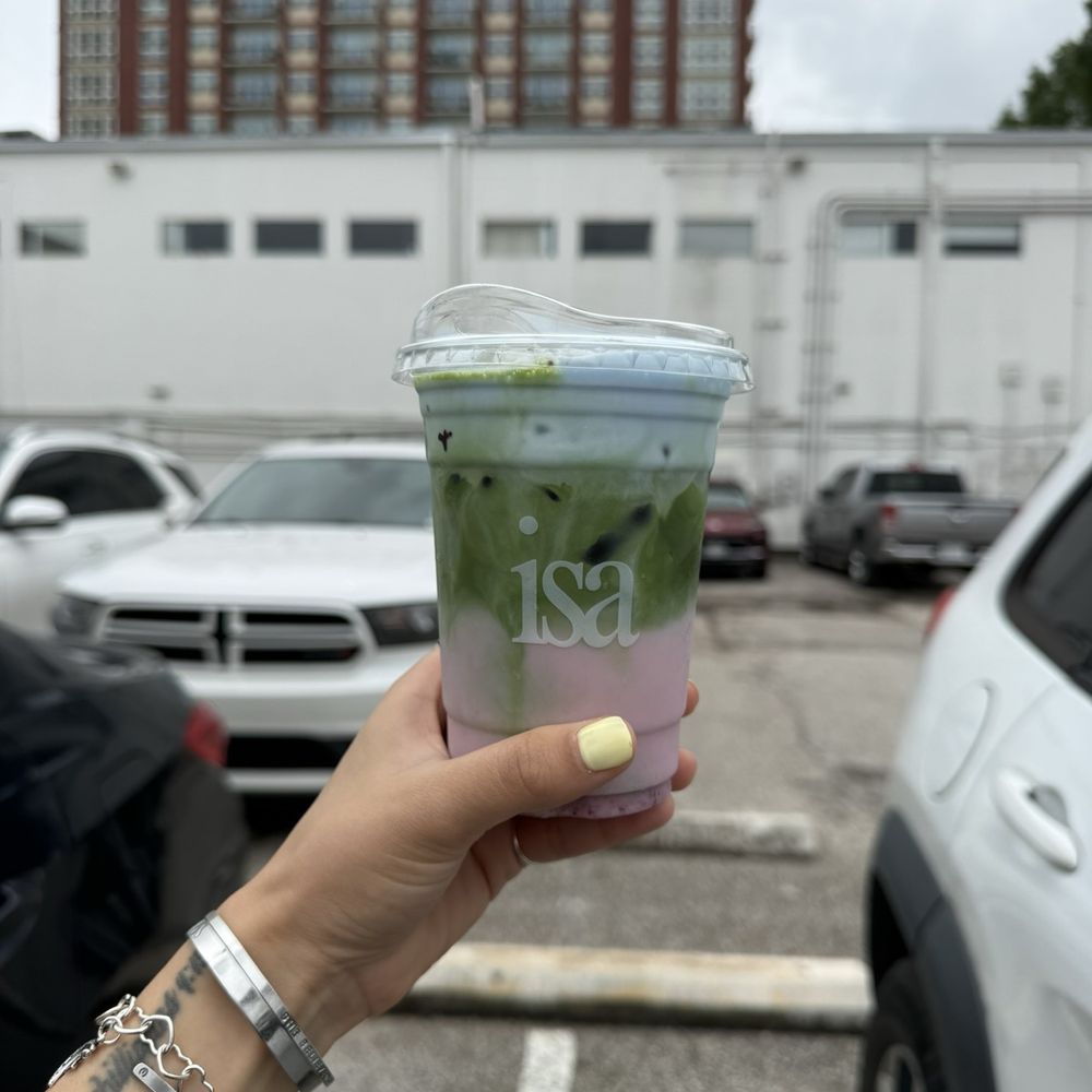 Isa Matcha - Malibu Matcha (Seasonal) with blue spirulina coconut cold foam. - Coffee & Tea Near Me - Houston, Texas Isa Matcha - Malibu Matcha (Seasonal) with blue spirulina coconut cold foam. - Coffee & Tea Near Me - Houston, Texas