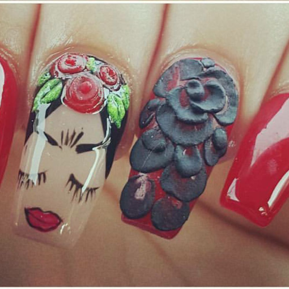 We Nails - Frida Kahlo accompanied by black roses. - Waxing Near Me - Northridge, California We Nails - Frida Kahlo accompanied by black roses. - Waxing Near Me - Northridge, California