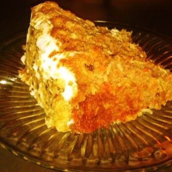 Applewood Eatery & Espresso Bar - Carrot Case - New American Near Me - Escanaba, Michigan