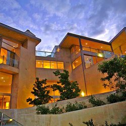 George Avants Luxury Real Estate Loan Broker - We have Loan Solutions for all your complicated Loan Requests.