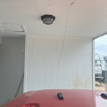Earnhardt Chrysler Dodge Jeep Ram - my windshield crack after my fancy free car cleaning - Auto Parts & Supplies Near Me - Gilbert, Arizona