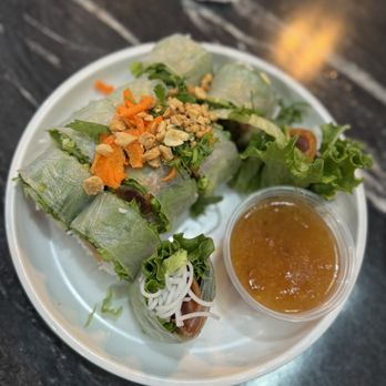 Pho Momma - Pork Sausage with Crispy Layers Spring Roll - Noodles Near Me - Sacramento, California Pho Momma - Pork Sausage with Crispy Layers Spring Roll - Noodles Near Me - Sacramento, California