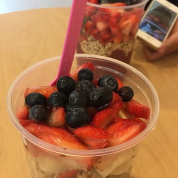 Juju Bar - Classic acai bowl - Juice Bars & Smoothies Near Me - Riverside, California