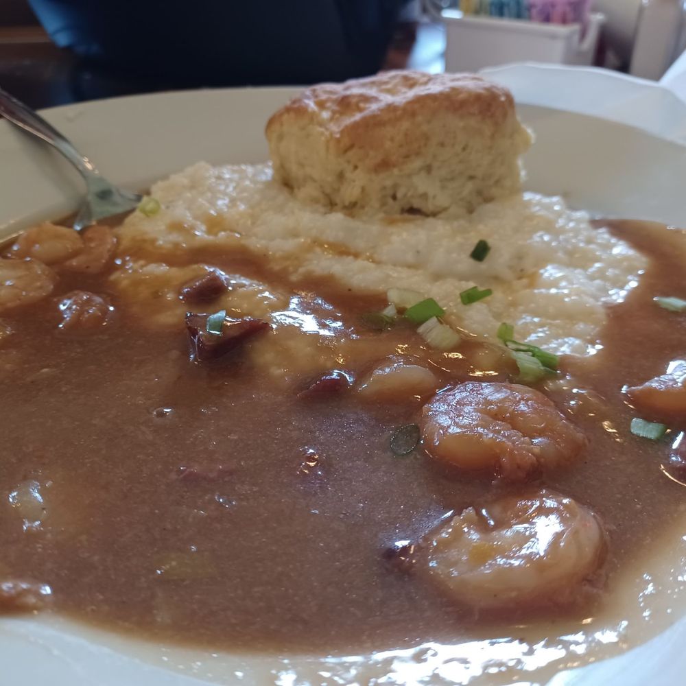 Elizabeth's Restaurant - Shrimp and Grits ($17) - Southern Near Me - New Orleans, Louisiana Elizabeth's Restaurant - Shrimp and Grits ($17) - Southern Near Me - New Orleans, Louisiana