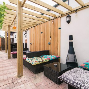 Sup&Chow - Rear Garden - Pubs Near Me - Cheltenham, GLS
