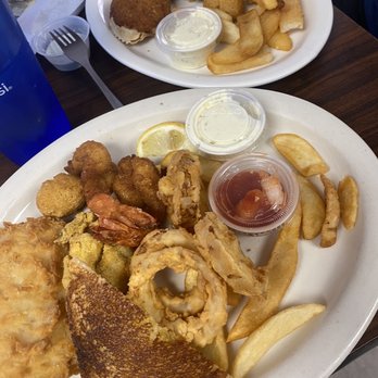 Sherry's Texan - The Fisherman's Platter - Seafood Near Me - San Antonio, Texas