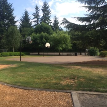 Green Tree Park - Parks Near Me - Lake Oswego, Oregon