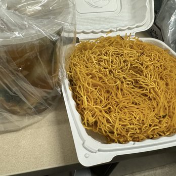 Chefs Wok - Togo Seafood pan fried noodle - Dim Sum Near Me - Alameda, California Chefs Wok - Togo Seafood pan fried noodle - Dim Sum Near Me - Alameda, California