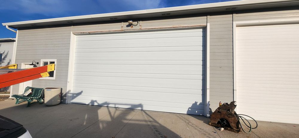 Riverside Garage Doors - Garage Door Contractor in Caldwell, ID