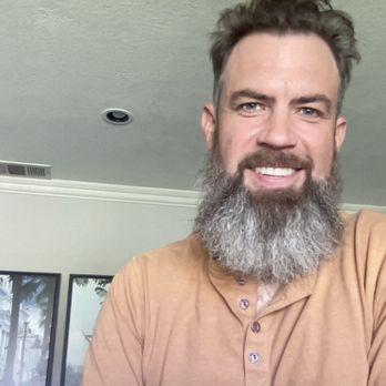NOAH - Men's Hair Salons Near Me - Pasadena, California