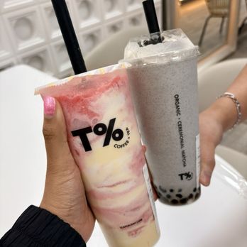 T% Coffee + Tea - Rocklin - Mango tango with strawberry sauce added and Oreo smoothie - Bubble Tea Near Me - Rocklin, California T% Coffee + Tea - Rocklin - Mango tango with strawberry sauce added and Oreo smoothie - Bubble Tea Near Me - Rocklin, California