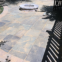 A&R Landscaping & Maintenance - Flagstone patio design and install