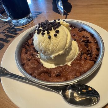 BJ's Restaurant & Brewhouse - Chocolate Chunk Pizookie - New American Near Me - San Antonio, Texas BJ's Restaurant & Brewhouse - Chocolate Chunk Pizookie - New American Near Me - San Antonio, Texas