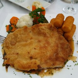 Restaurant 1a - Schnitzel mit Roggenpanade