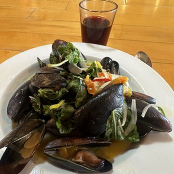 Industrial Eats - Mussels - Pizza Near Me - Buellton, California