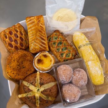 Tous les Jours - First tray. Went back for more! - Bakeries Near Me - Honolulu, Hawaii Tous les Jours - First tray. Went back for more! - Bakeries Near Me - Honolulu, Hawaii