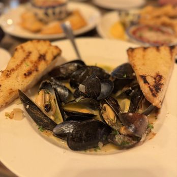 Anthonino's Taverna - Prince Edward Island Mussels @dangit.all - Greek Near Me - Saint Louis, Missouri Anthonino's Taverna - Prince Edward Island Mussels @dangit.all - Greek Near Me - Saint Louis, Missouri