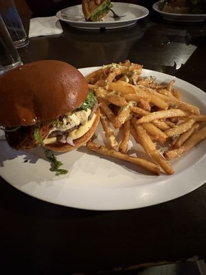 319 Broderick by null