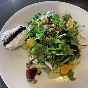Kellys Landing - Delicious Beet Salad with Goat Cheese - Sports Bars Near Me - Toronto, Ontario