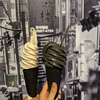 Matcha Tea & Dessert - Horlick on the left and Milo charcoal on the right - Desserts Near Me - Markham, Ontario