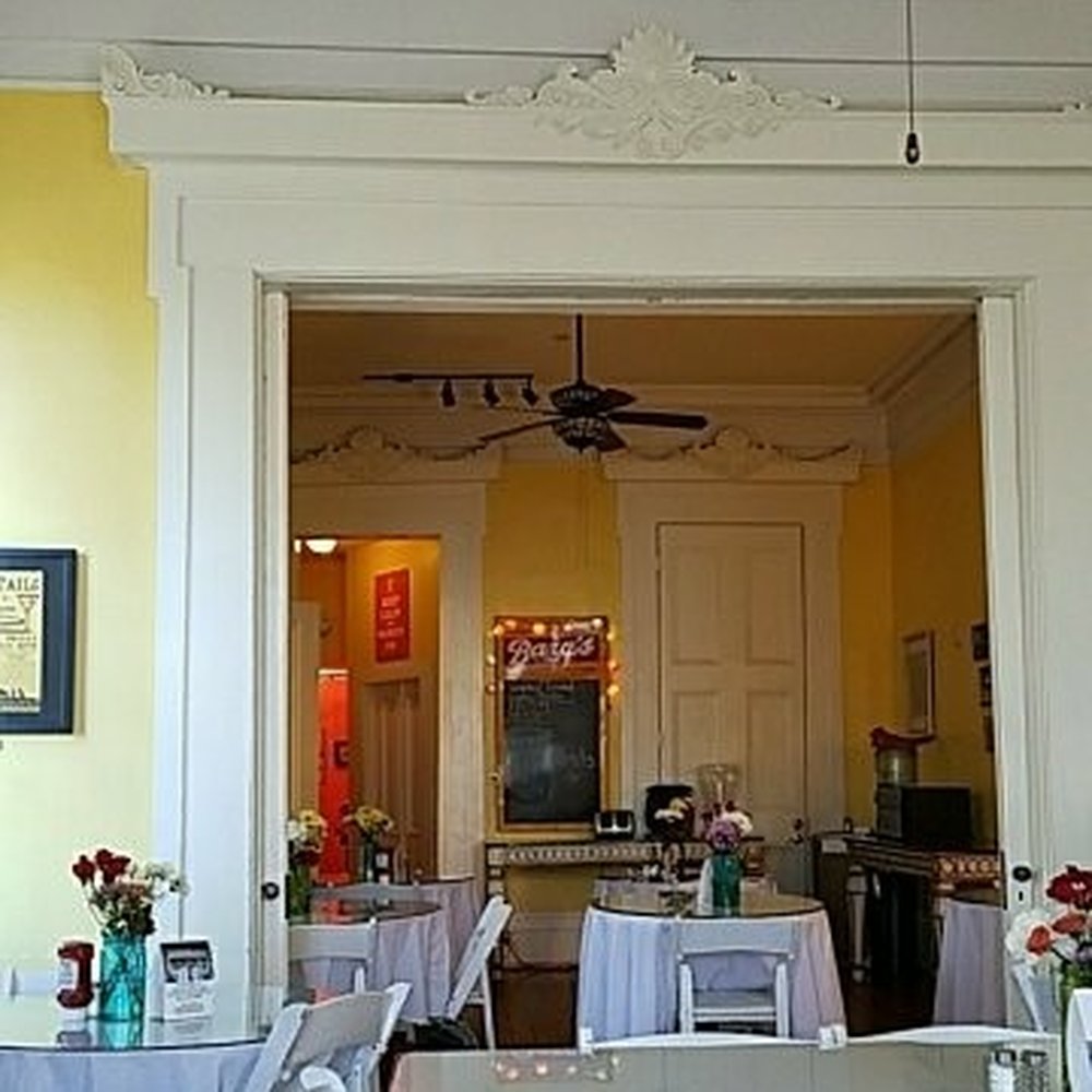 Creole Gardens - Dining room and Miss Annie cooking. Unbeatable! - Bed & Breakfast Near Me - New Orleans, Louisiana Creole Gardens - Dining room and Miss Annie cooking. Unbeatable! - Bed & Breakfast Near Me - New Orleans, Louisiana